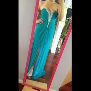 FORMAL/PROM DRESS sweetheart strapless